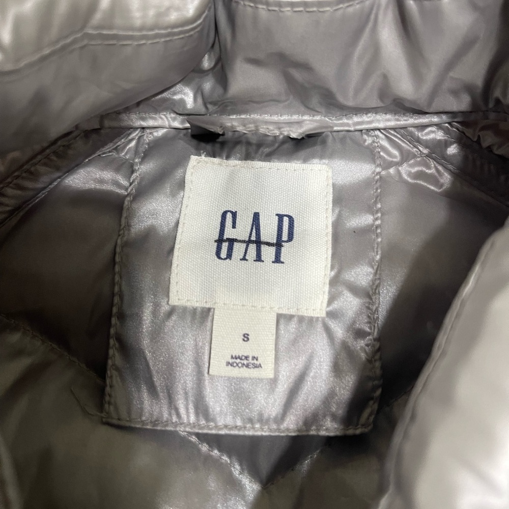 Gap Primaloft Down Alternative Silver Grey Puffer… - image 6